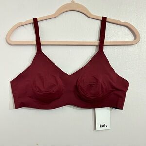 Knix Thin Strap Padded V-Neck Bra Size 3
